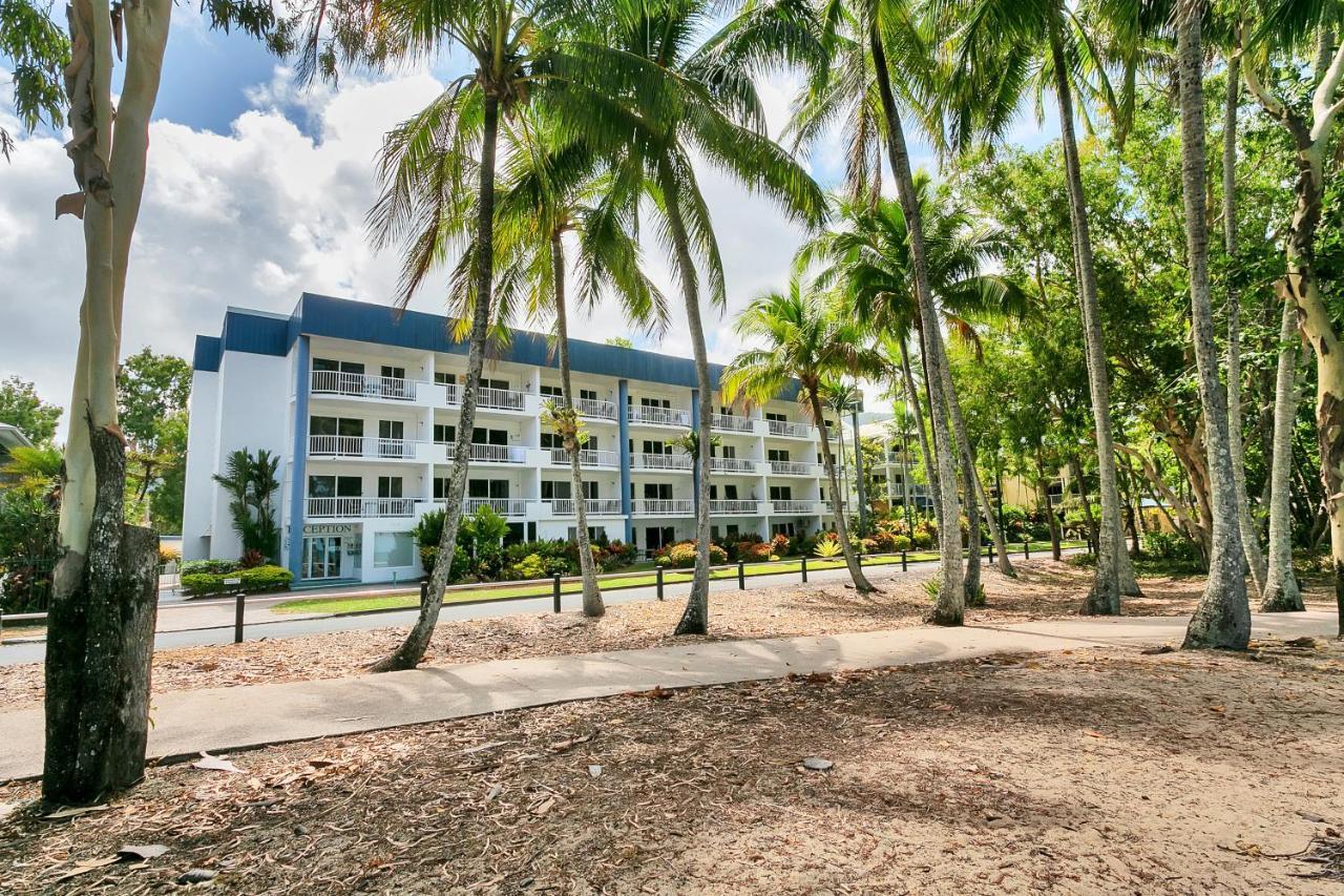 Agincourt Beachfront Apartments Clifton Beach Exterior photo